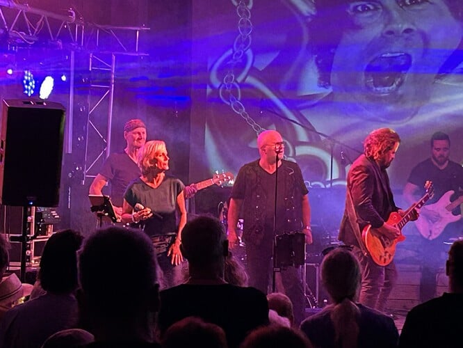 532036608_1423023246107860_1684213924486381417_n